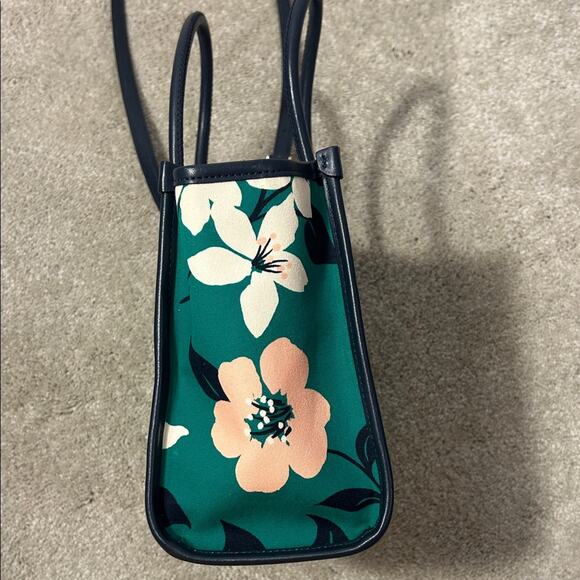 Kate Spade Ella Lily Blooms Green Navy Floral Canvas Crossbody Bag Purse - Picture 6 of 12